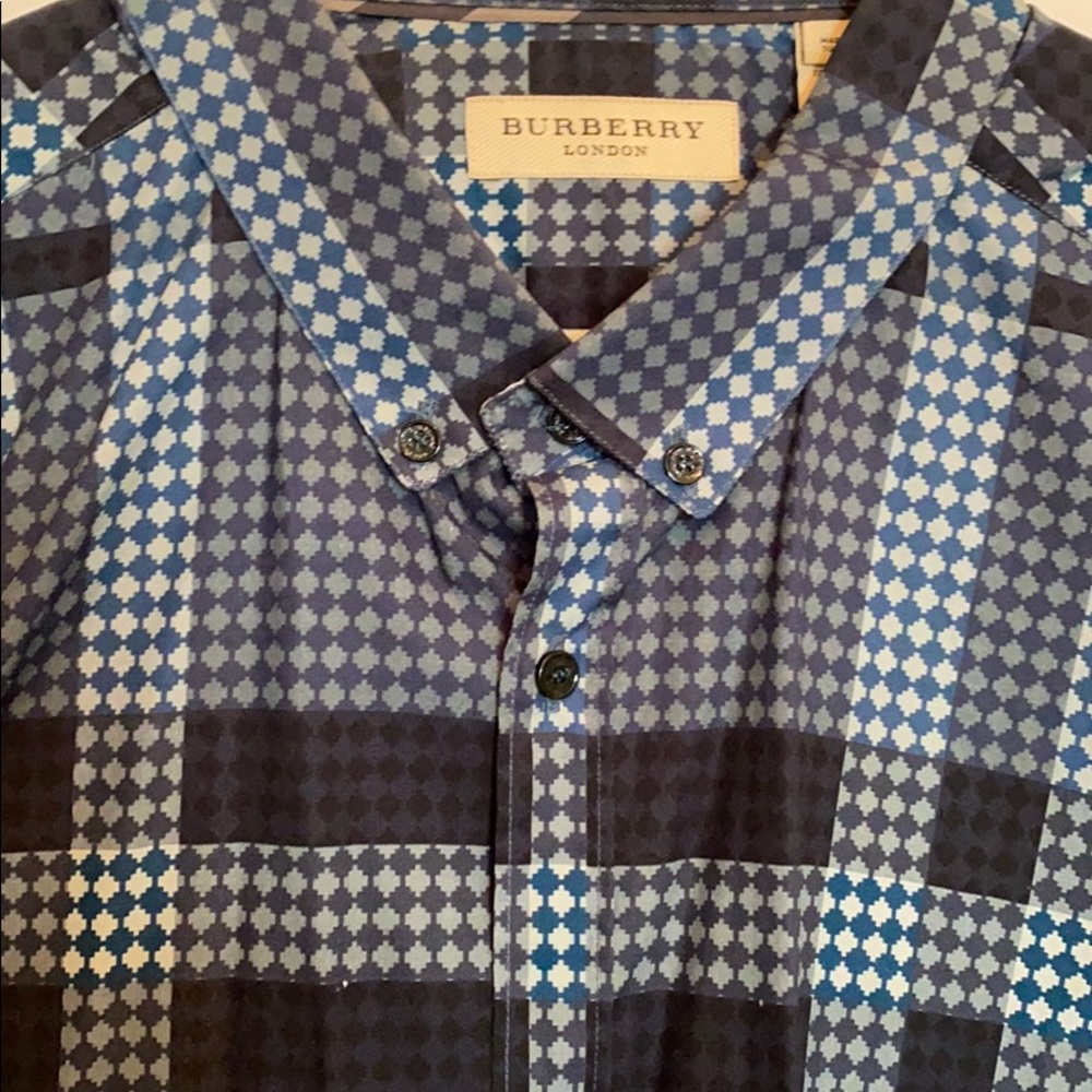 Burberry men’s button down shirt - Picture 2 of 5